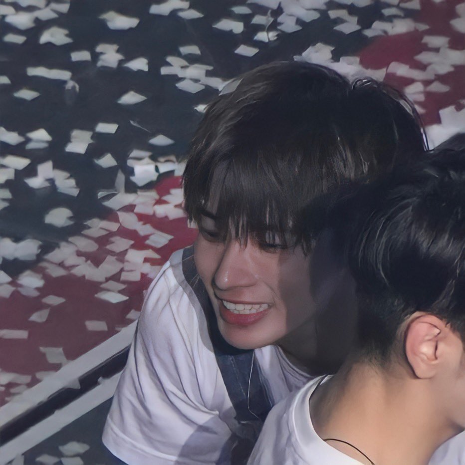 TYUNSFEED's tweet photo. the prettiest smile in the world belongs to taehyun https://t.co/bf6V30NLtx
