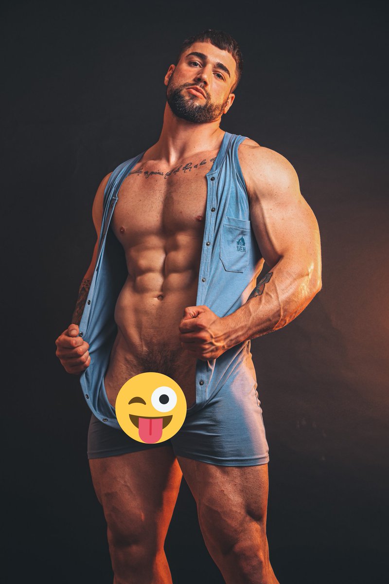 Uncensored on my page 

Onlyfans.com/clarkkentboy 

<a href="/pumpactionxxx/">Sir Alexander</a>