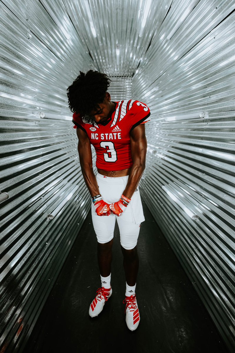 thealextaylor3's tweet image. back at state today!! @StateCoachD @jokerphillips @CoachQ___ @PackInsider @grimsleyfb @e43fitness ❤️#AGTG