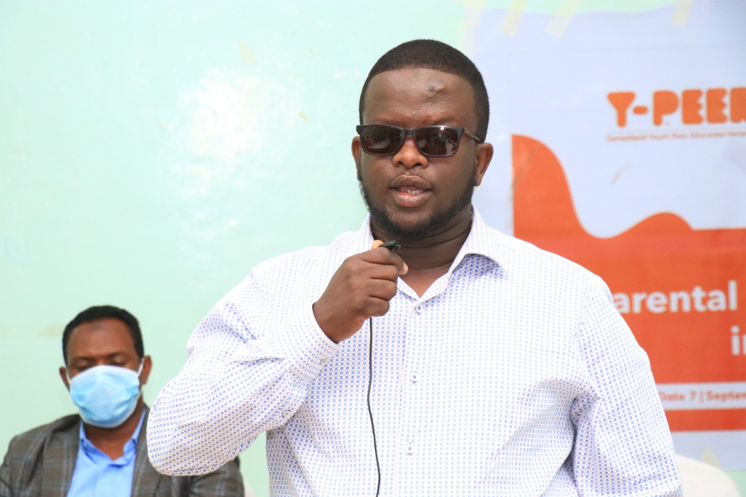 YPeer's tweet image. Positive parenting helps kids develop healthily and attain their full potential. Y-PEER, with UNFPA&apos;s support, trained parents to spend more time with their children, especially females, and guide them to finish secondary and higher education. #GirlsDevelopment