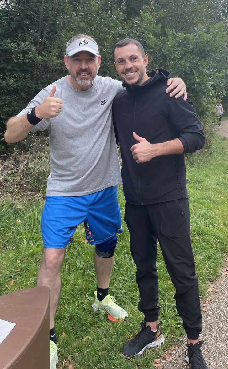 leegorman35's tweet photo. #runforliza 💙🏃‍♀️🙏

 Fasted easy miles #VRC and met boxing 🥊 royalty and gentleman @scottquigg - top bloke Fanks for ya time &amp; chat 
#runningpunk #ukrunchat #mentalhealth #mindulness @UKRunChat @runningpunks @AWRunFitness @ProvizSports
 #runforliza 💙 🏃‍♀️🙏 https://t.co/PnAGTlN9N5