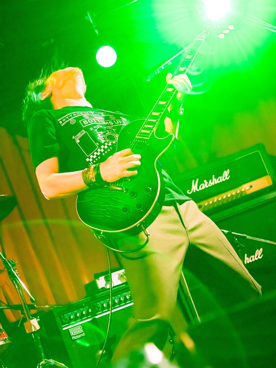 acky550413's tweet image. 明日はダブルエレメントのライブでギターを弾きまくります！
是非遊びに来て下さいね！