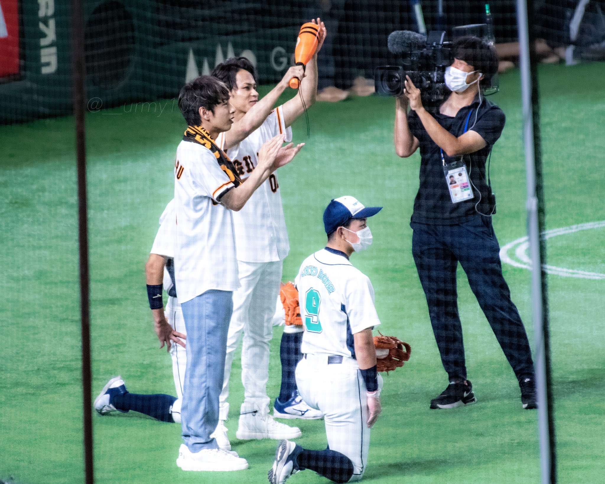 FcS9jsUacAAKcK_?format=jpg&name=large