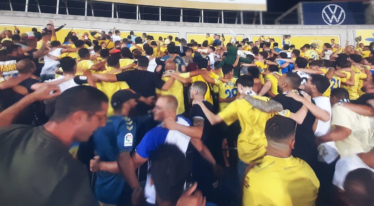 ultranaciente's tweet photo. Nadie sabe qué pasará mañana y mucho menos dentro de unos meses, pero mientras tanto, disfruten el momento y pásenlo bien. ¡Vamos Amarillos! https://t.co/qC63JHwJ52