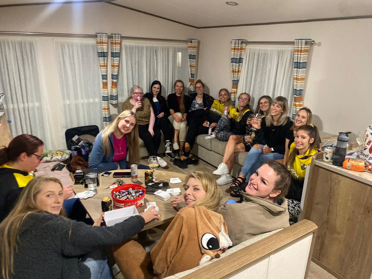 QUEEN BEES NETBALL CLUB 🐝 tweet media