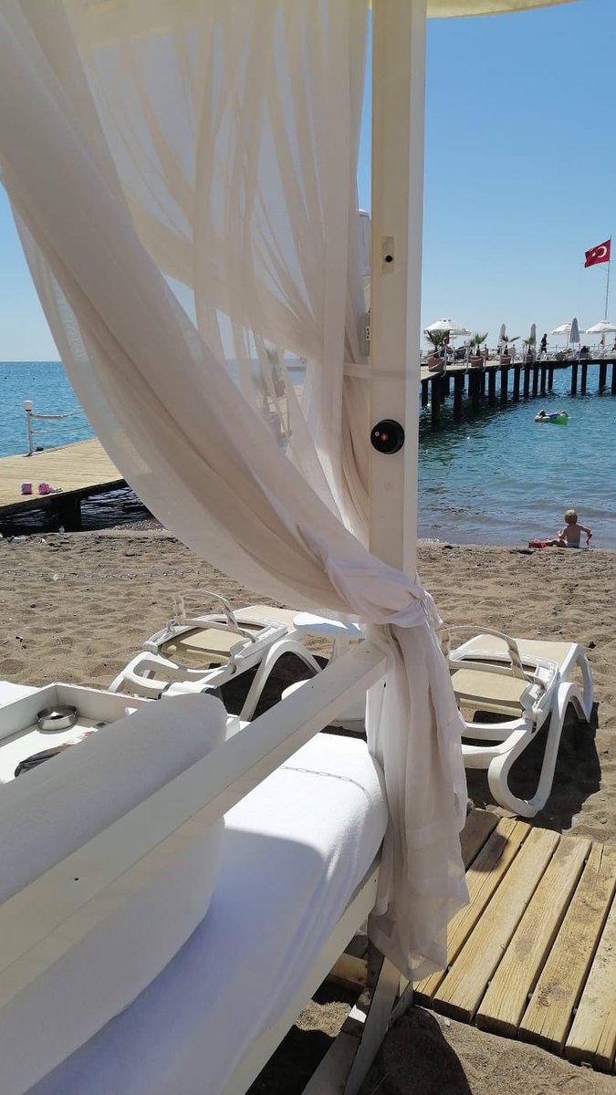 abxelektronik's tweet photo. Callsys marka Kablosuz Garson Çağrı Sistemi müşterilerinize hızlı servis imkanı sağlar.. #sahil #kumsal #deniz #beach #callsys https://t.co/XDyLSjufOn