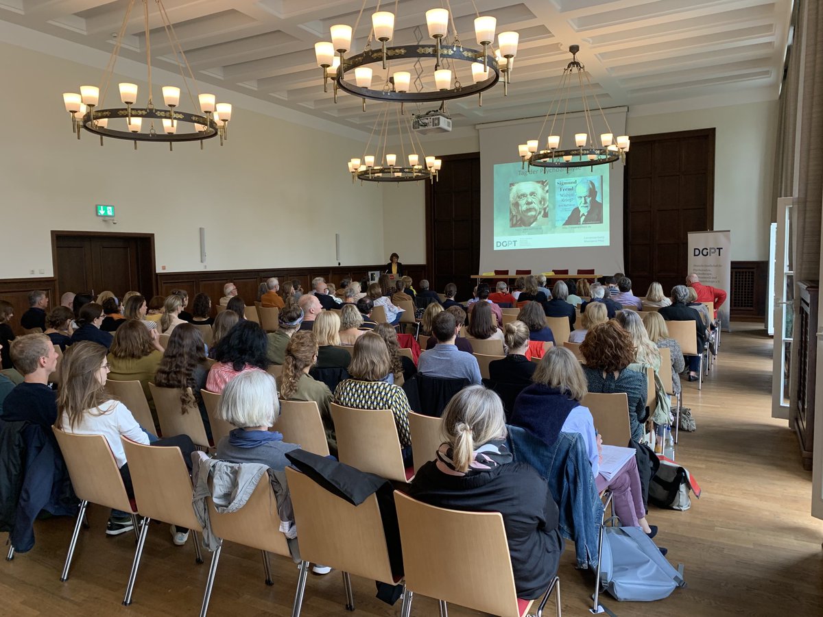 der #TagderPsychoanalyse hat begonnen 
zum 9. Mal