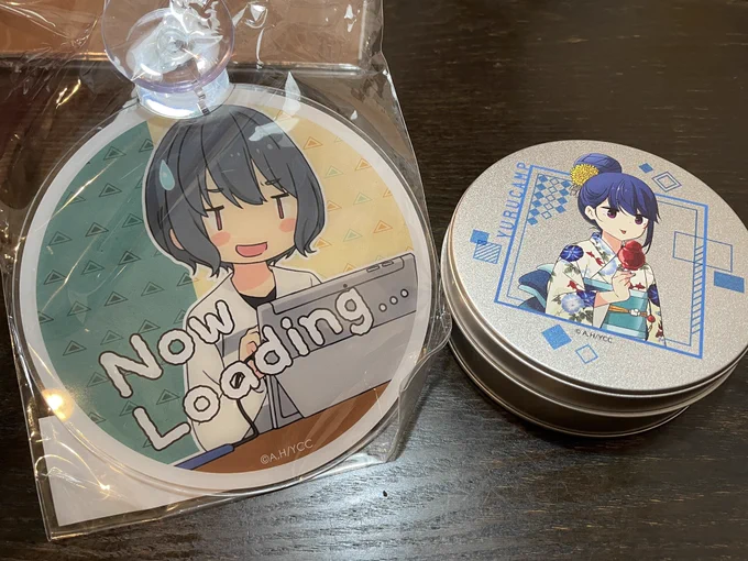志摩リンマシュマロ缶と志摩咲カーサインを友人から貰ったのでクラウンロイヤルツーリングに取り付けてみた。リンちゃん缶は何に使おうかな? 