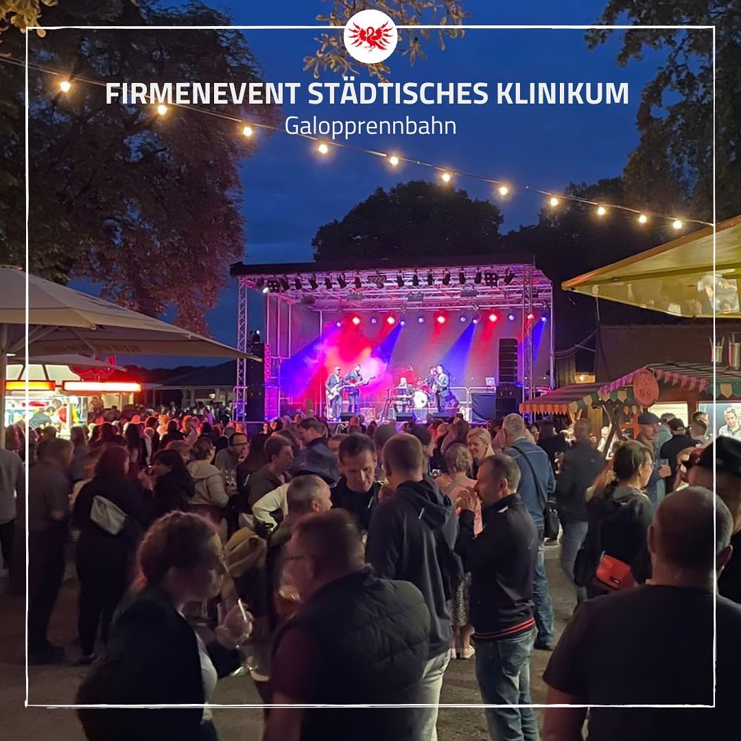 PhoenixGmbH's tweet photo. Beim Firmenevent des städt. Klinikums auf der #Galopprennbahndresden hatten unsere neuen Movinglights #Elation Fuze SFX ihren ersten Livetest und haben diesen mit Bravour bestanden. 👏🤩 #veranstaltungstechnik #lichttechnik #openair #eventtechnik #dresden #liveevents #konzert https://t.co/wWH7yIcfIB