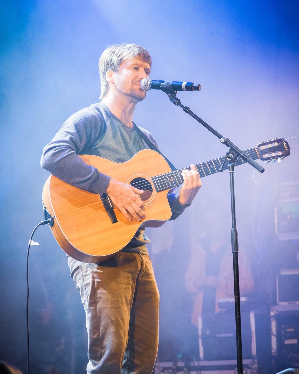 FoiredeSedanoff's tweet photo. 🎶RVM LIVE🎶

Retour sur cette première soirée de folies avec le plateau d’artistes proposé par RVM!🔥
Merci à tous pour ce beau moment et on remet ça aujourd’hui à partir de 17h00!🤩
#foiredesedan #foiredesedan2022 #foire #sedan #ardennes #concert #foirelivesession #rvmlive https://t.co/EgG6pzTPVr