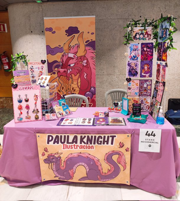 Estamos ya en el stand n°44 de la Japan weekend Granada! 💫💜 