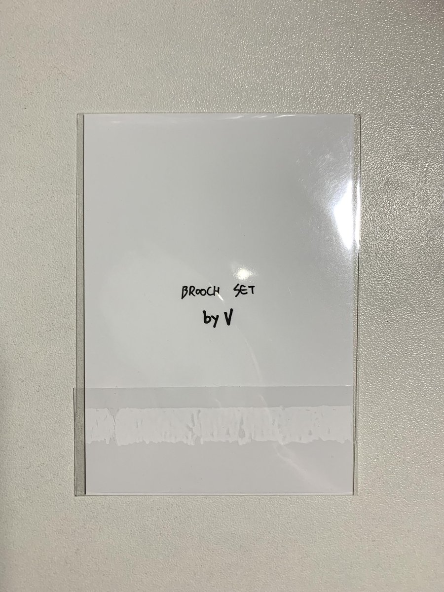 daeguhaul's tweet photo. HELP RT ! 

wts lfb ph bts

— v brooch set pc 
— ₱1.5k; 50% dp, rembal within 2 weeks
— mint, sealed &amp; onhand. 

reply mine/dm to claim
#. artist collection taehyung tae taetae cloud drops photocard https://t.co/o7fkIGALGe
