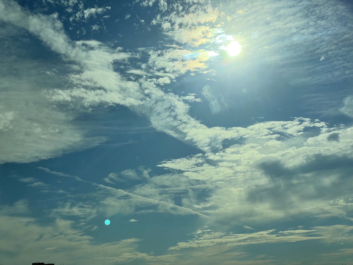 220910
FNS update

"The weather on this Chuseok is really nice🌤"

#WekiMeki #위키미키 #LUCY #루시 #노효정