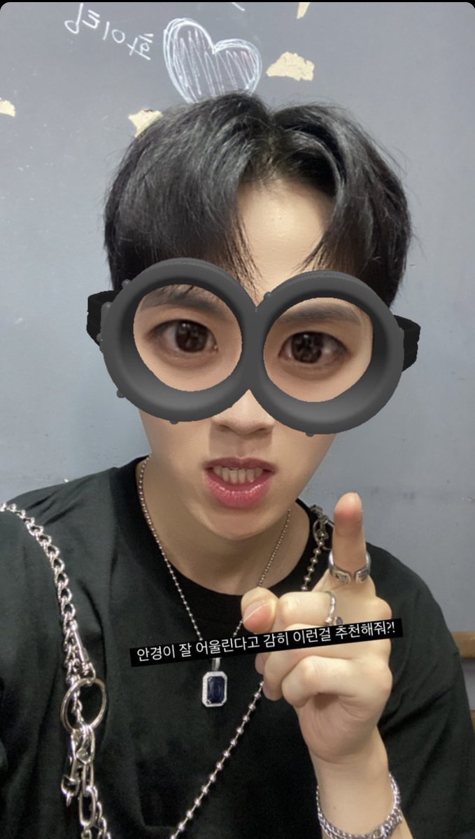 2soul8's tweet photo. 오늘은 무슨 날이야?? 우리 영훈 생일 낭✨💛💛💛 #김영훈 #이솔 https://t.co/3g2ciPURH1