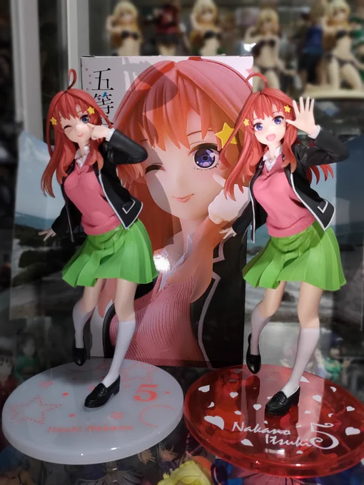 本日クレゲ(左側)した五月たんのフィギュア開封してみた。前作と一部違いがありますー。#五等分の花嫁 