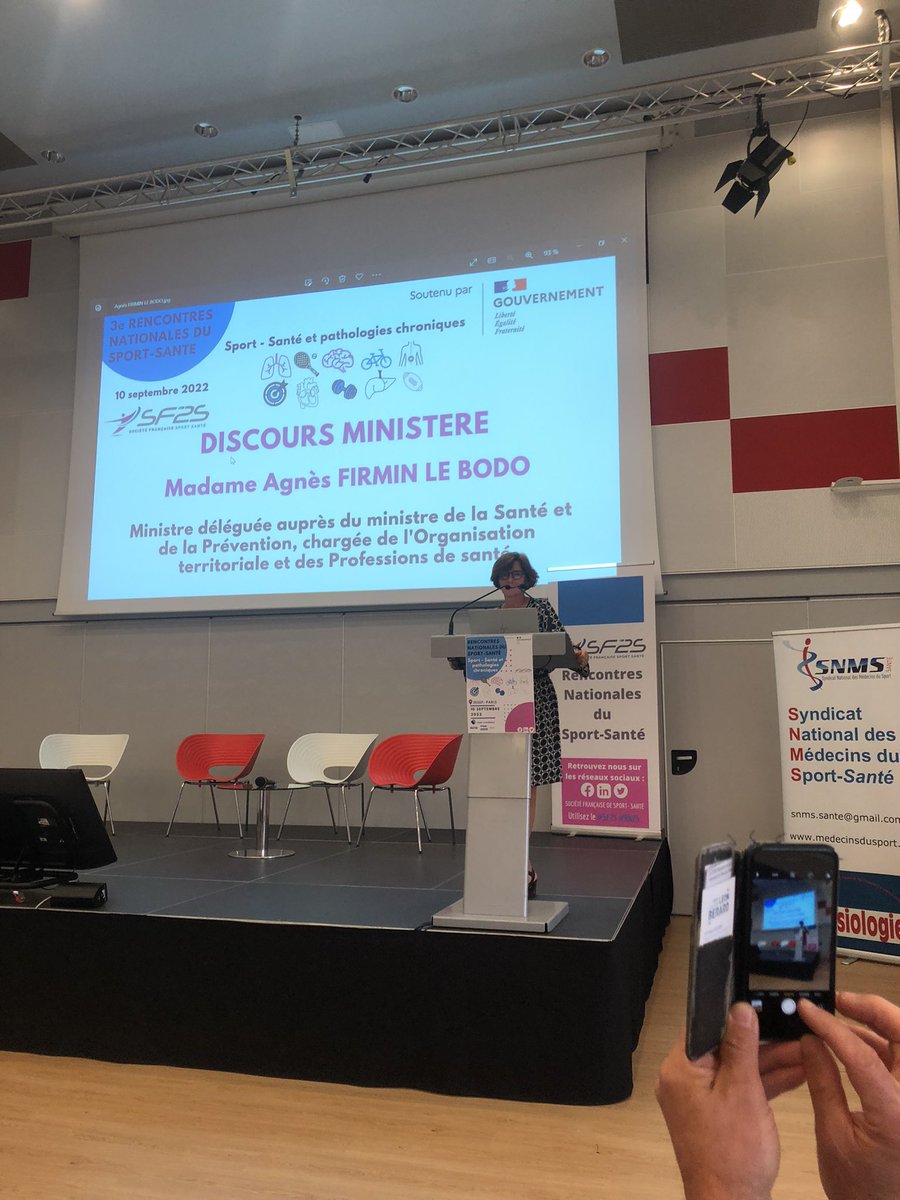 100pour100forme's tweet photo. 3eme rencontres nationales du sport santé - une belle journée pour des échanges favorisant la lutte contre la sédentarité #activefneapl #santé #sportsante VALERIE BEDEL Anne LEROY BAURES THIERRY DOLL #sf2s https://t.co/NW2O7QF2it