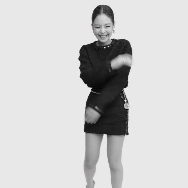JennieAlliance's tweet photo. #JENNIE #제니 https://t.co/ezzS2s0YFA