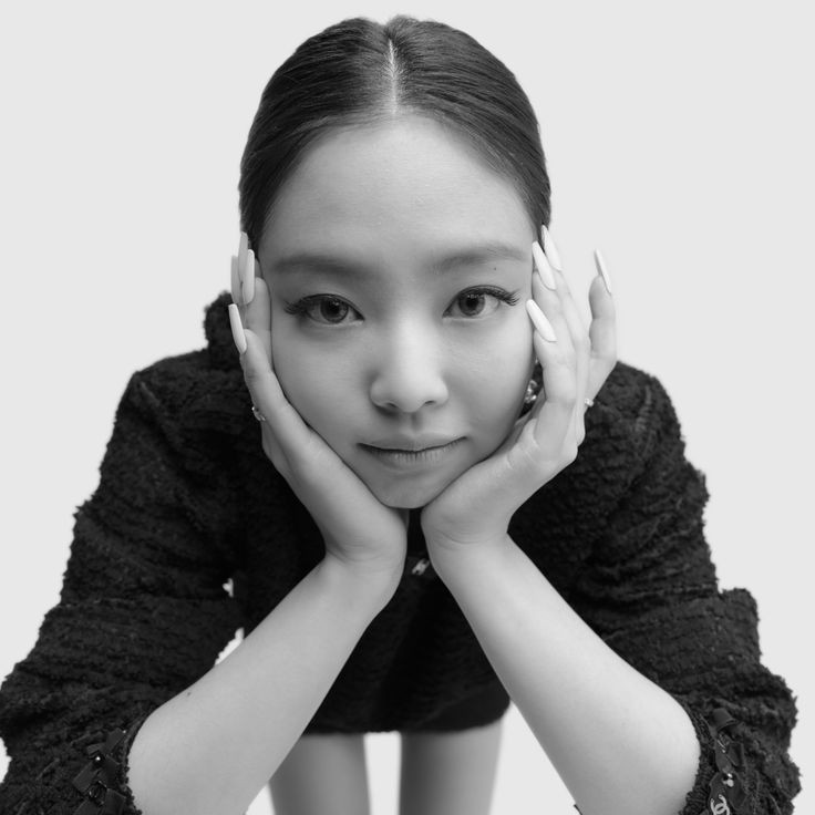 JennieAlliance's tweet photo. #JENNIE #제니 https://t.co/ezzS2s0YFA