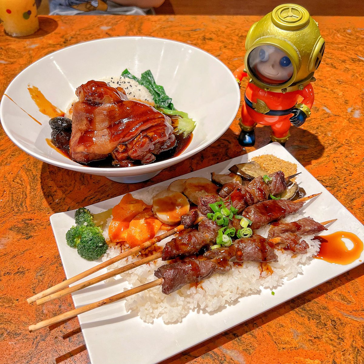 wulimaliniaoli's tweet photo. 😋昼食😋
 #universalstudiosbeijing #universalbeijingresort #UBR #sofubi #DiversDreams #QJAM https://t.co/6K673P3vXJ