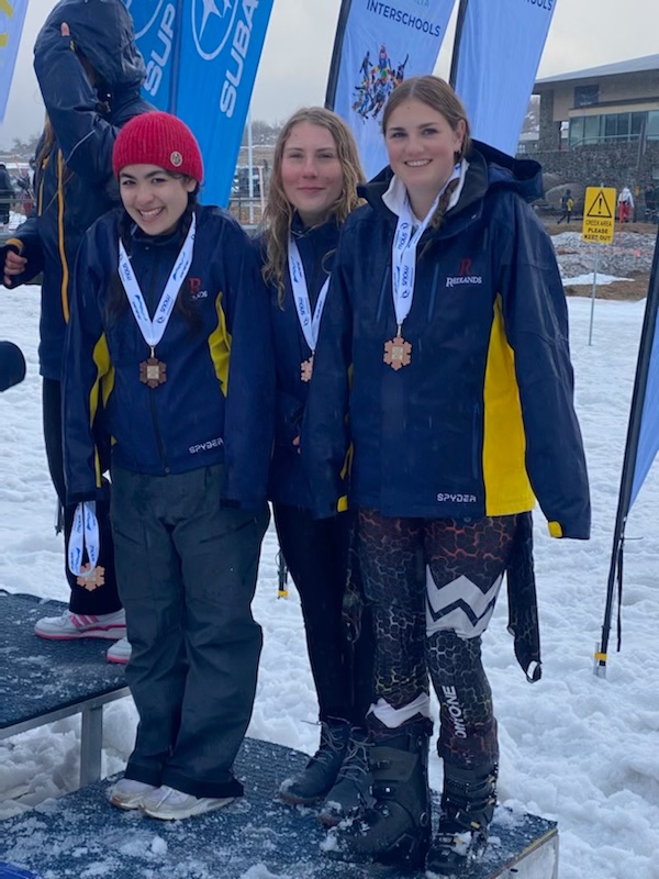 RedlandsSport's tweet photo. Snowsports // National Championships update:
3rd Place Division 3 Female Moguls Team (Avie 6)
5th Place Division 1 Female Mogul Team (Julia 11)
6th Place Division 1 Male Mogul Team (Harrison 8) 
#LetYourLightShine @Redlands_School https://t.co/fUvTRqNPSf