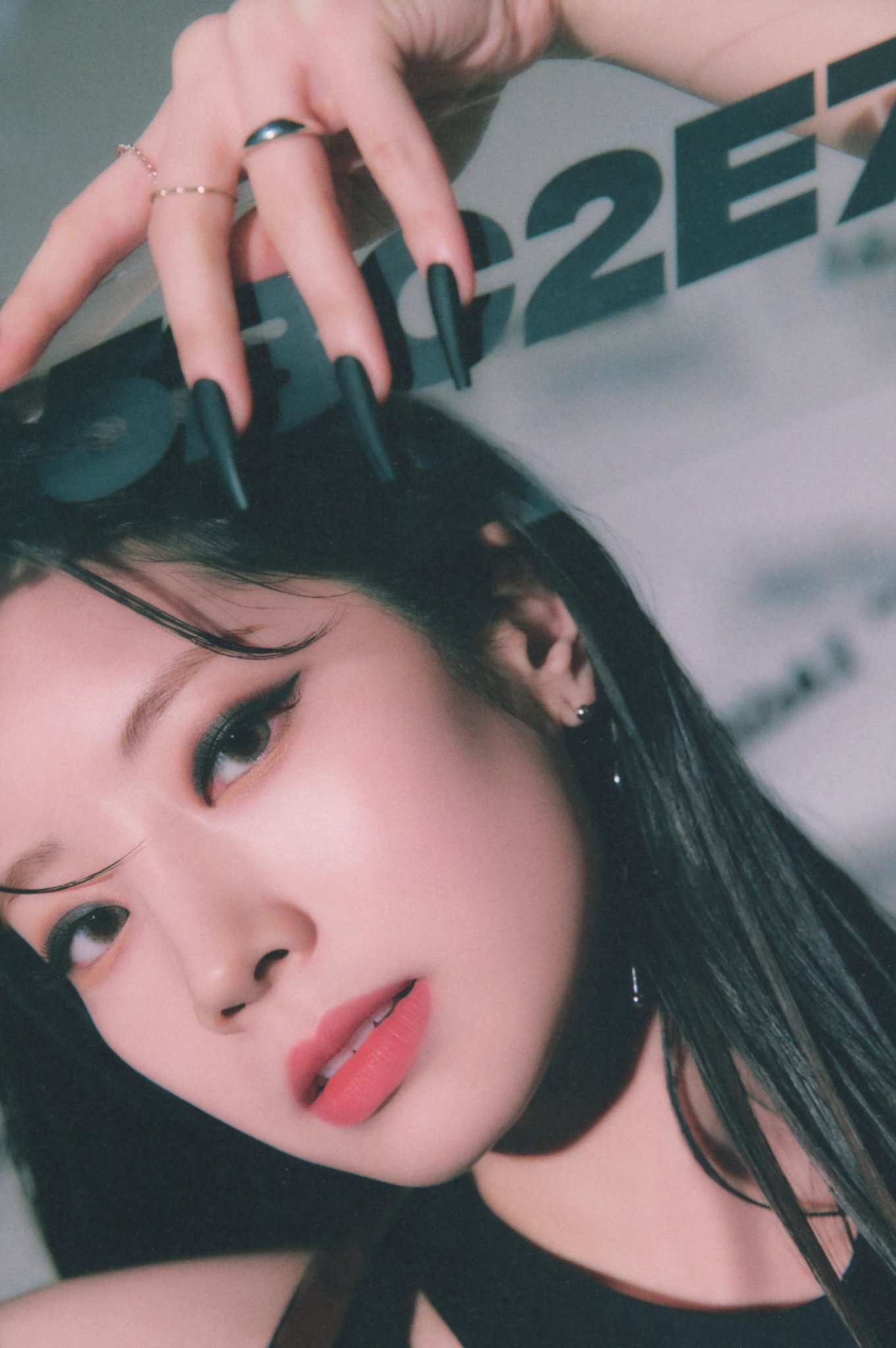 Dahyun ダヒョン ブックマーク サイン TWICE Between1&2 TWICE 11th Mini Album Between 1&2 Dahyun Photocard Postcard