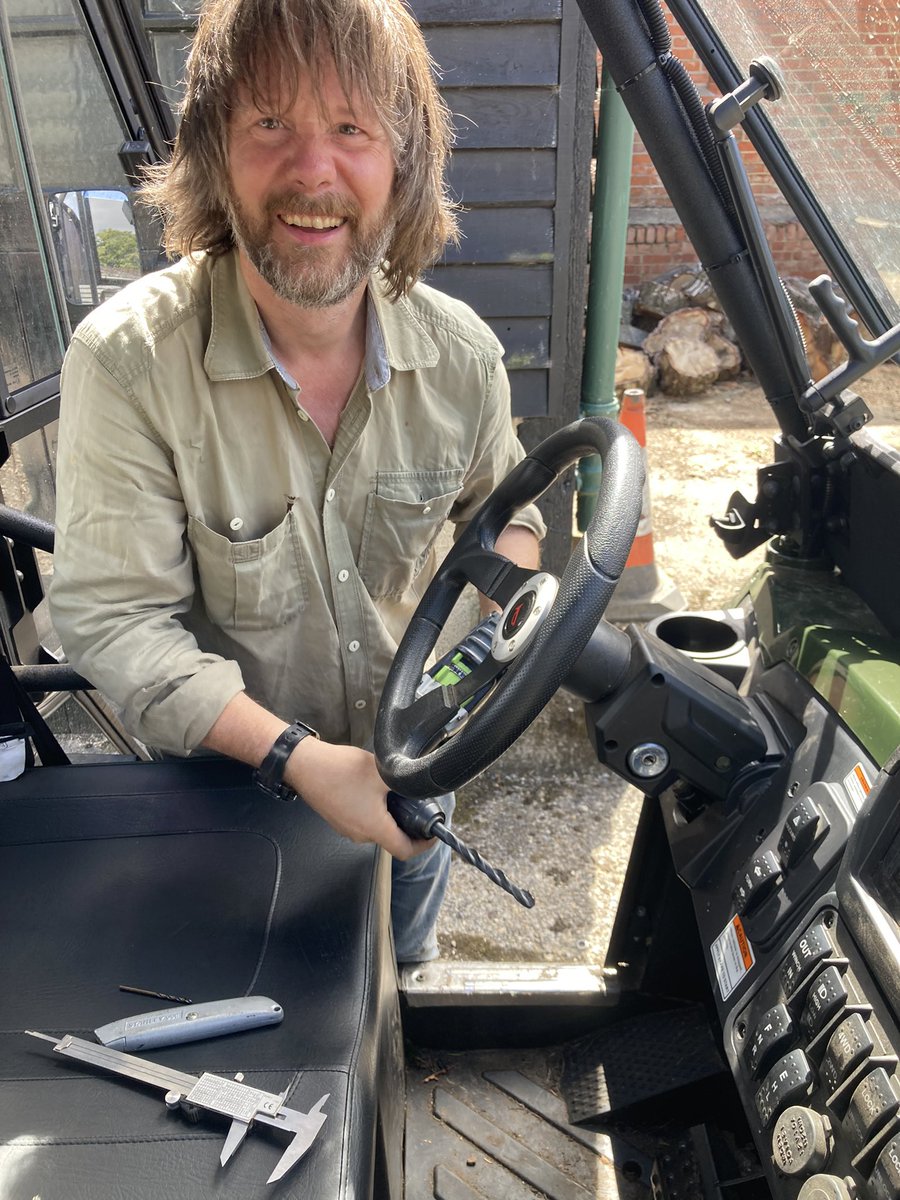 OffRoadElectric's tweet photo. Meet our lovely new colleague! This is Simon. Fantastic at electrical installations, vehicle preparation and servicing, he is also a professional musician, part-time educator for children with special needs, and full-time cool dude #growingteam #electricvehicles #offroadelectric https://t.co/tqufUt0UNF