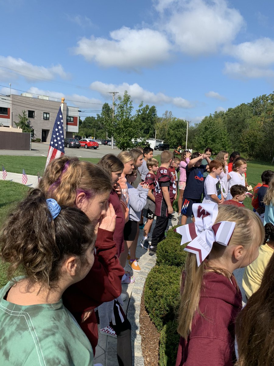 colsenroom7's tweet photo. Grade 5 visited the 9/11 memorial in town on Friday.   #wbwildcats #howardrocks https://t.co/c8GaxSDcfb