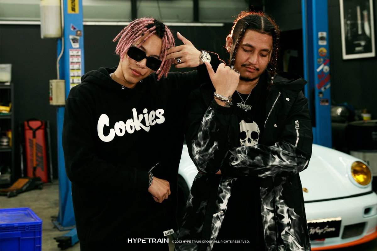 hypetrain_ent's tweet photo. ปล่อยออกมาครบทั้ง 5 เพลงแล้วสำหรับ EP ‘THE DON’ จาก DON KIDS 🔥 ใครยังไม่ได้ดู สามารถดูได้ที่ YouTube : HYPE TRAIN GROUP
ชมภาพเบื้องหลังเพิ่มเติม 🔗 https://t.co/I4MTVvTTNj
‘THE DON’ EP Available on all streaming platforms
https://t.co/CADMiZE8uN
#DONKIDS #THEDON #HYPETRAIN https://t.co/NSo2l45Ajv