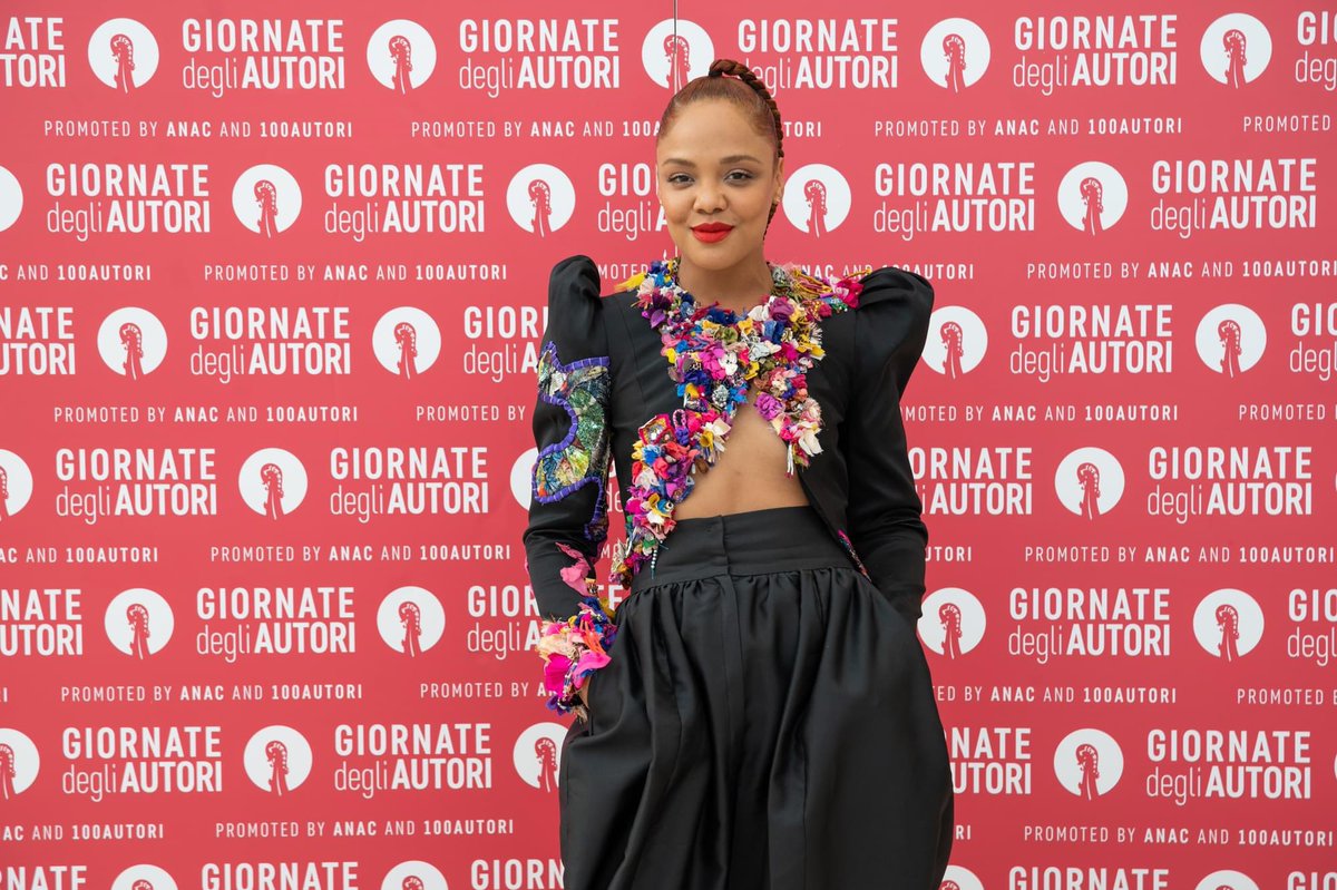 giornate's tweet image. Shots from the premiere of Steve Buscemi’s “THE LISTENER”, special event and closing film of #Giornate2022! ✨

 📸 Photo credit: Giulia Barini, Moris Puccio

#stevebuscemi #thelistener #Giornate2022 #tessamaethompson #filmfestival #film