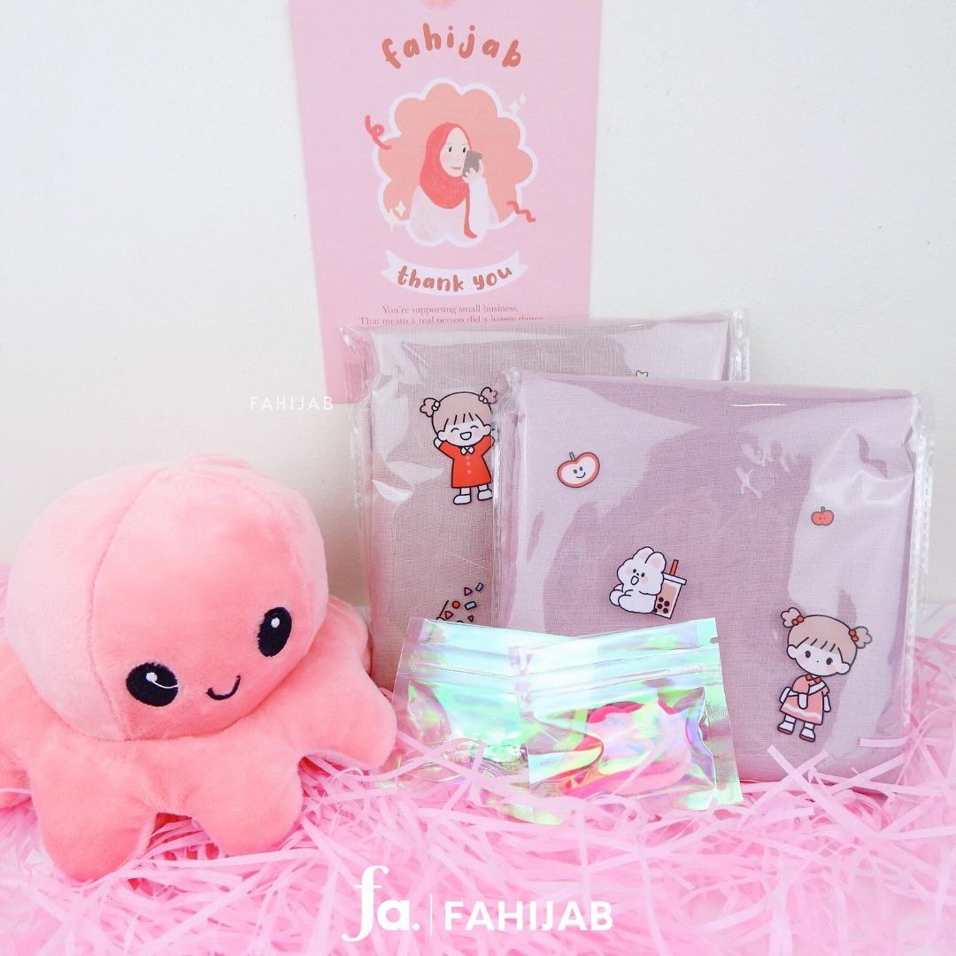 raudhahbungaa's tweet photo. βsaya nak surprise kan kawan saya with giftbox. any giftbox yg sis boleh recommend? It's for her getting dean's listβ
done knock knock dm someone for surprise gift ππ«Άπ»
#bungaKnock2dm #fahijabgiftbox https://t.co/yaBm828TuA