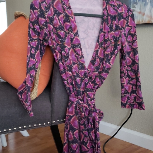 515jackie's tweet photo. So good I had to share! Check out all the items I'm loving on @Poshmarkapp #poshmark #fashion #style #shopmycloset #forever21 #dianevonfurstenberg #citizensofhumanity: https://t.co/ZPPhI5D6ru https://t.co/1NZ8IKL1Cy
