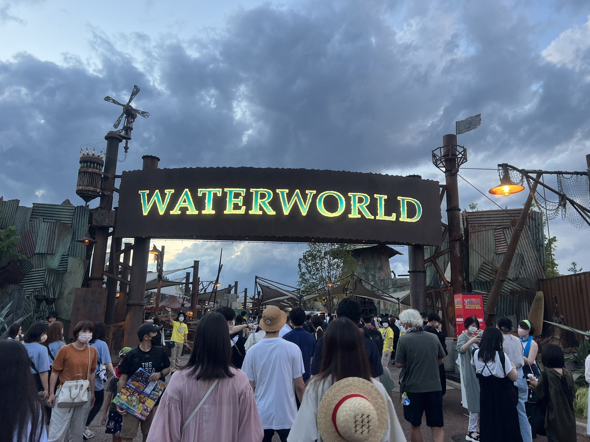 تويتر Kei One Piece垢 على تويتر いざ ウォーターワールドへ ワンピース プレミアショー楽しみ Onepiece ユニバ Usjファン プレミアショー T Co Giotqxs6ap