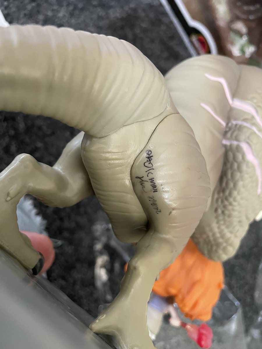 griffjames89's tweet photo. @OriginalFunko found this on the side of my pop, has anyone else found this before? https://t.co/ruQ4mLHI8V