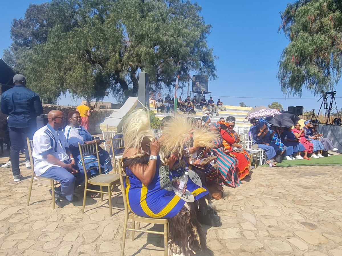 masitengmakgala's tweet photo. A historical moment as Kgosi Gaboilelwe Moroka wa Barolong Boo Seleka is being coronated today in Thaba Nchu, Free State. Kgosi Moroka is ascending the throne after a lengthy  lengthy history of leadership contestation. #sabcnews #sabcFS https://t.co/LIcK1AU8Ve