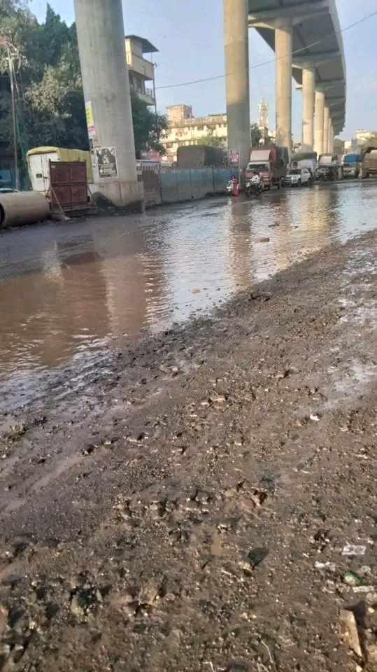 QueenofThane's tweet photo. Roads cum rivers in anjur phata. #mumbai #thane #bhiwandi https://t.co/3O1EQl7cnO