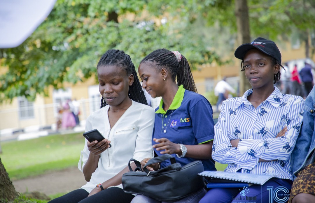 AnnetNafula4's tweet photo. I always looked up to and aspired to act and behave like other individuals with multiple relationships even to a point of wanting to alter my physical appearance. However, the moment I listened to the right SRHR information from @reachahand guided me towards making
#03PlusUg https://t.co/tau0Z5zsFW