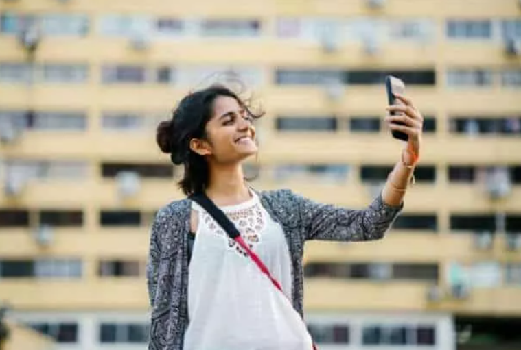 ResetTips's tweet photo. Do you think you deserve a free government cell phone? Believe it or not, there are many people who qualify for one of these devices through the Lifeline Assistance program. https://t.co/jrxtUcNcSI
#BestFreeGovernmentCellPhones #FreeGovernmentCellPhones #GovernmentCellPhone https://t.co/qUvFFTALME