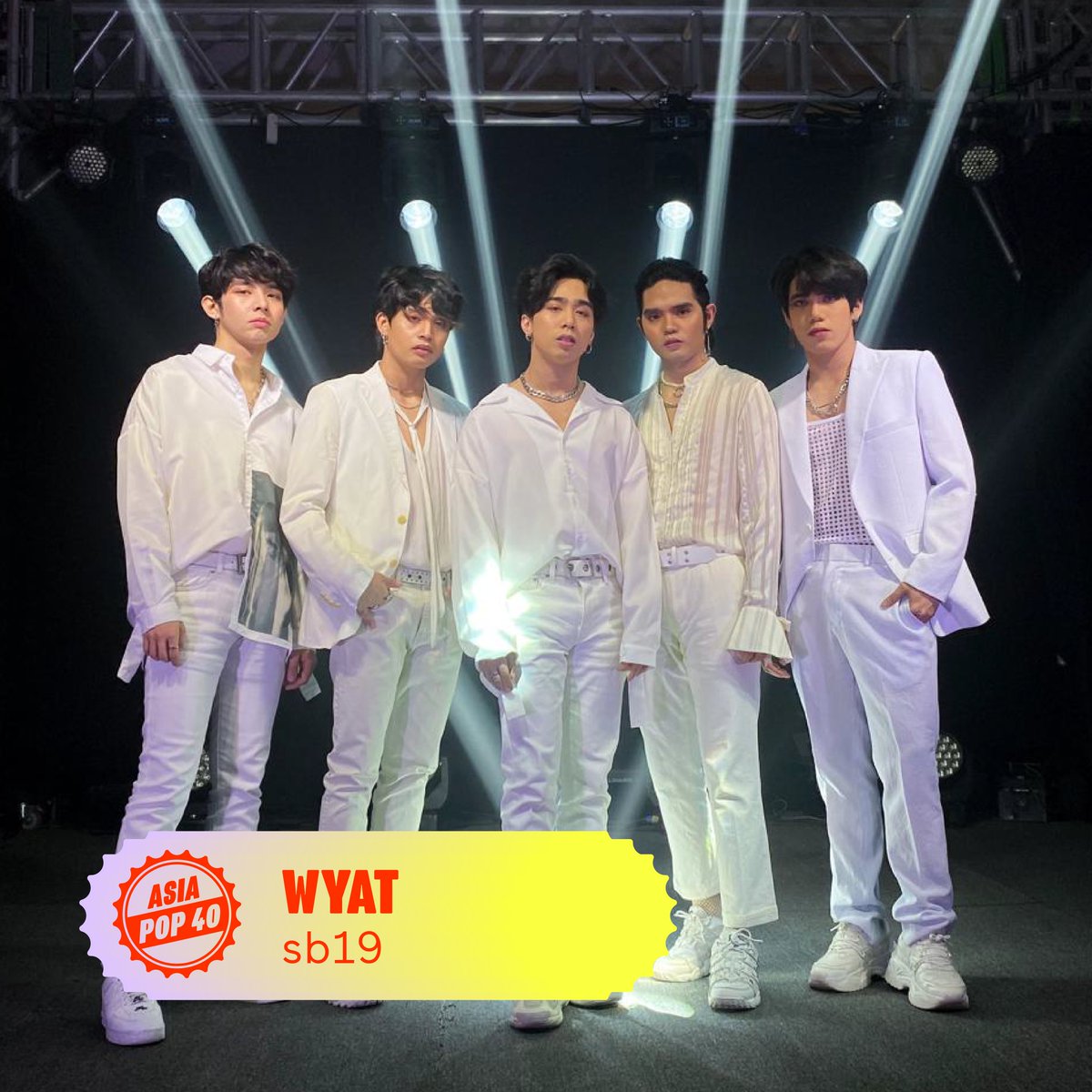 AsiaPop40's tweet photo. 📻 The Filipino supergroup @SB19Official are back with a fun, groovy new bop! ☀️ 🌇

🐝 Check out #WYAT as an #AsiaPop40 BuzzzTrack this week!🐝 

📡 https://t.co/w4z3DhtcE7 for broadcast times! 📡

@SB19_ATINph @SB19TrendsPH  @ATINGlobalSoc https://t.co/T6kAwQeQ2V
