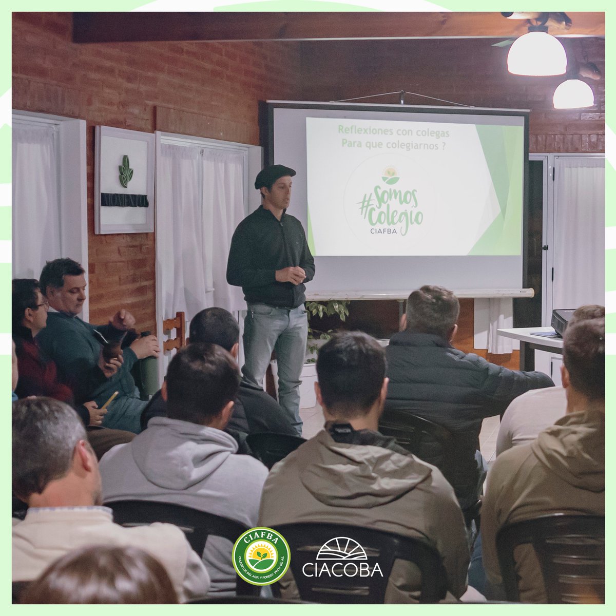 CentroIACOBA's tweet photo. 👥Encuentro de Ingenieros Agrónomos en Tres Lomas
El Ing. Agr. Juan Pablo Vidaurre (MP 0324) presidente de CIACOBA, acompañado por el Ing. Agr. Carlos Borniego (MP 0068), presidente de Región Sur de CIAFBA dieron la bienvenida formal del encuentro al que asistieron 35 colegas. https://t.co/EmMY6DEyIU