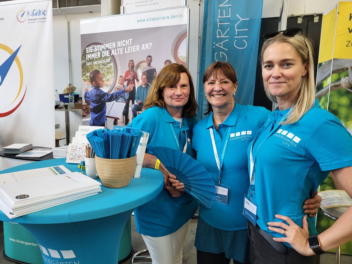 #BerlinTag in der Station Berlin: Noch bis 15:45 Uhr beantworten wir am Stand 8.171 alle Fragen zum #ErzieherIn sein &amp; werden in unseren 56 #Kitas in FHain-XBerg und Mitte. Kommt vorbei! <a href="/KGaertenCity/">Kindergärten City</a>, #Hauptstadtmachen