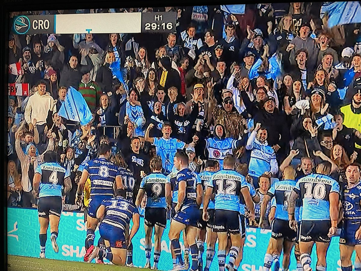 Ben_Searle's tweet photo. An easy @RandomSouthsGuy at Shark Park today https://t.co/zYMAEHLK4G