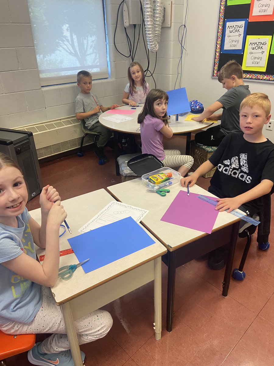 HDDawe's tweet photo. When given the exact same material who can make the longest paper chain #STEMchallenge #backtoschool #lovemyclass @beachycoveelem #designandcreate. After sketching our design, we bought it to life with some amazing discussions about strategies and problem solving. https://t.co/L5GJPcpvVo