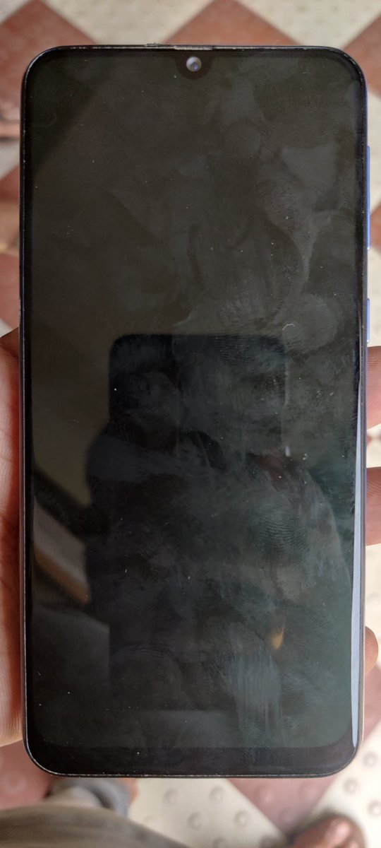 _murugesh's tweet photo. @SamsungIndia Not even 10 complete months of purchase. Got pixel issues on the phone screen. Service center denied warranty saying physical damage, none that I could see. I asked them to show me the signs, but they're trying to talk it off. What should I do? @Samsung https://t.co/dUszN7PWfI