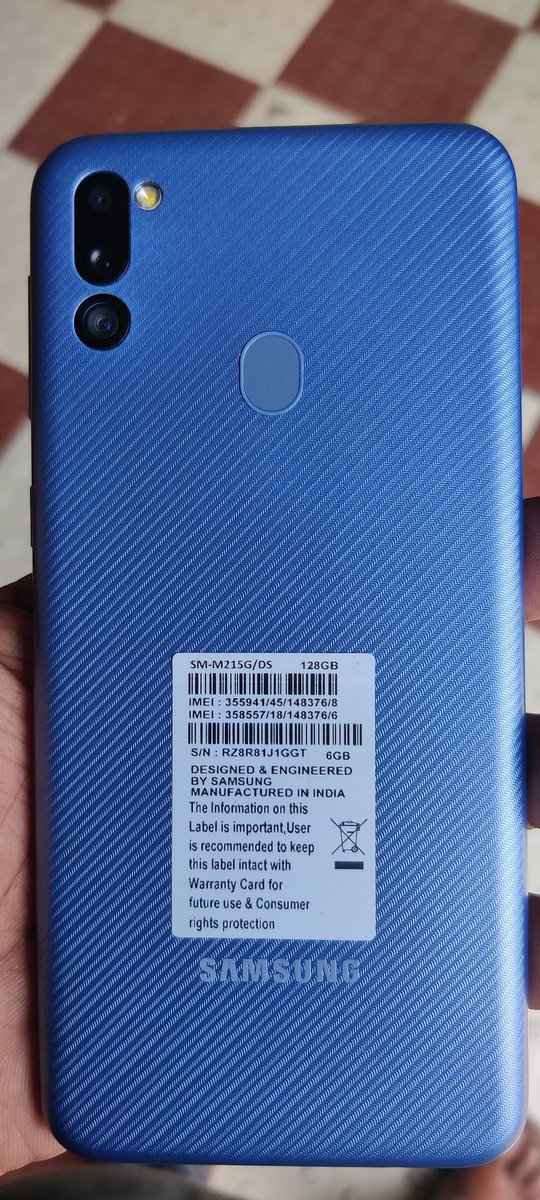 _murugesh's tweet photo. @SamsungIndia Not even 10 complete months of purchase. Got pixel issues on the phone screen. Service center denied warranty saying physical damage, none that I could see. I asked them to show me the signs, but they're trying to talk it off. What should I do? @Samsung https://t.co/dUszN7PWfI