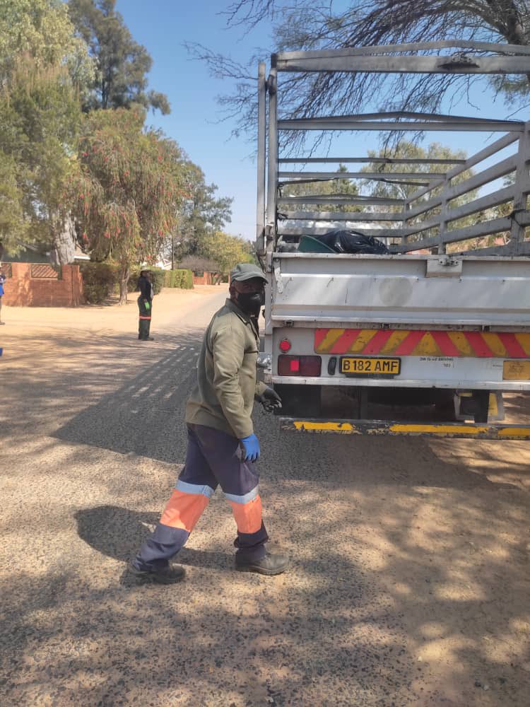 All our Compactor Refuse Trucks are down. Our team this morning were spotted at unit 6 using this open truck. Where there’s a Will there’s a way.
Be part of the solution stop pollution
