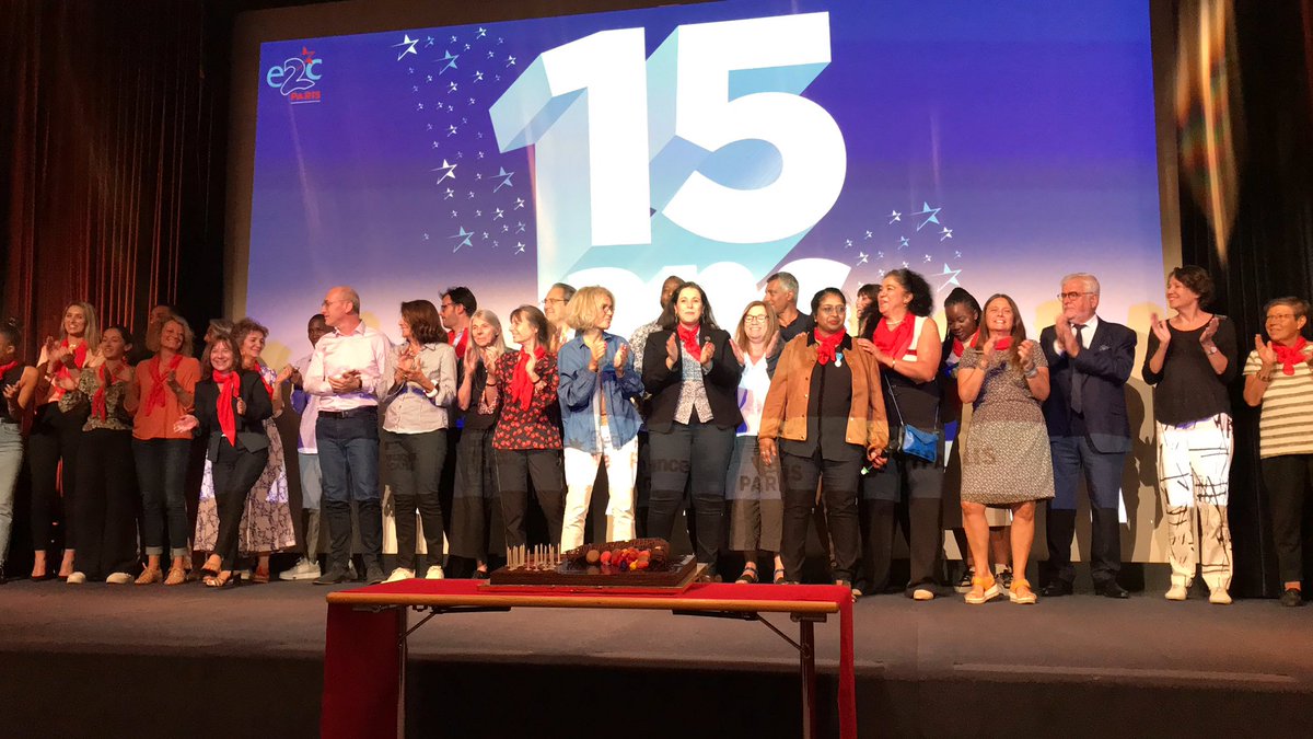 afafgabelotaud's tweet photo. 🎂 Hier, l’@E2CParis fêtait ses 15 ans au Palais des Congrès. Un moment joyeux et plein d’émotions. Le dévouement de ses équipes permet aux jeunes de trouver leur chemin professionnel et dans la société. Chacun de leur parcours est un exemple et une richesse. https://t.co/LzOCyhjNJj
