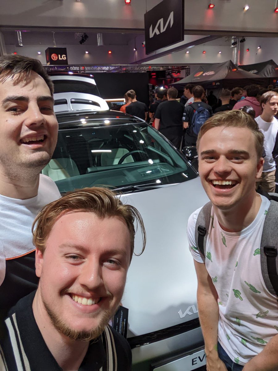 fin_baldwin's tweet photo. #kia #kialec #movementthatinspires #lecxpo https://t.co/3EQOvQhir2