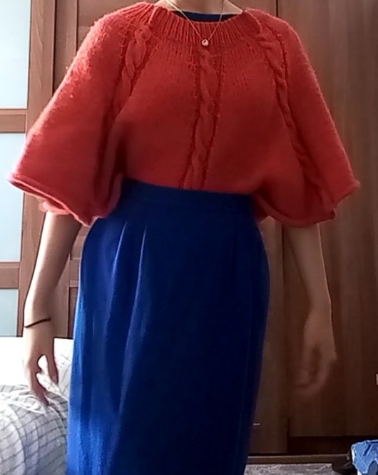 KnittedPanda's tweet photo. Excuse the colour change, it's the filter but I have had the lovely realisation that my hand knitted skirt looks cool as a shawl too! Multipurpose!! #knitting #MadewithMarriners https://t.co/LvCG0Pyd6V