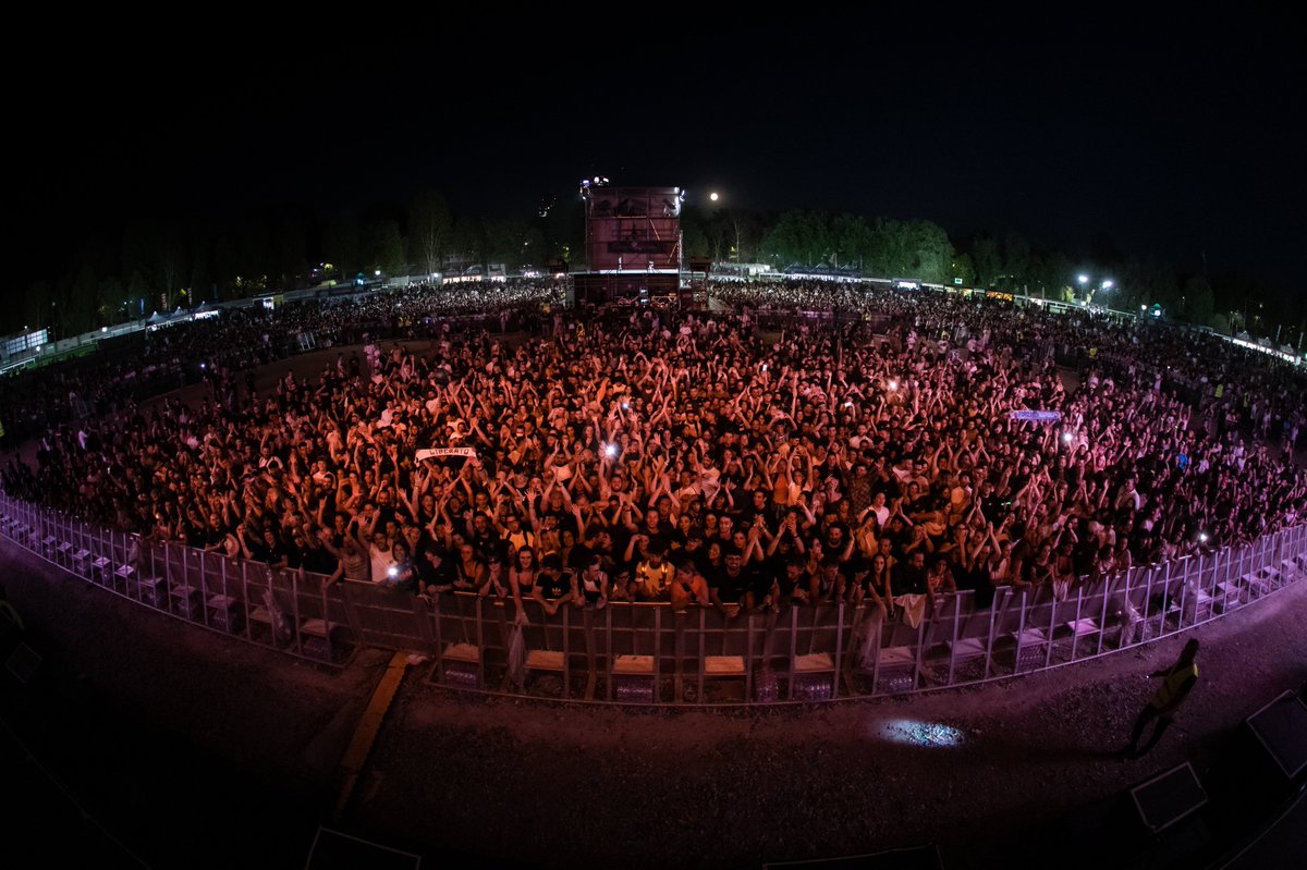 Milano Rocks tweet media