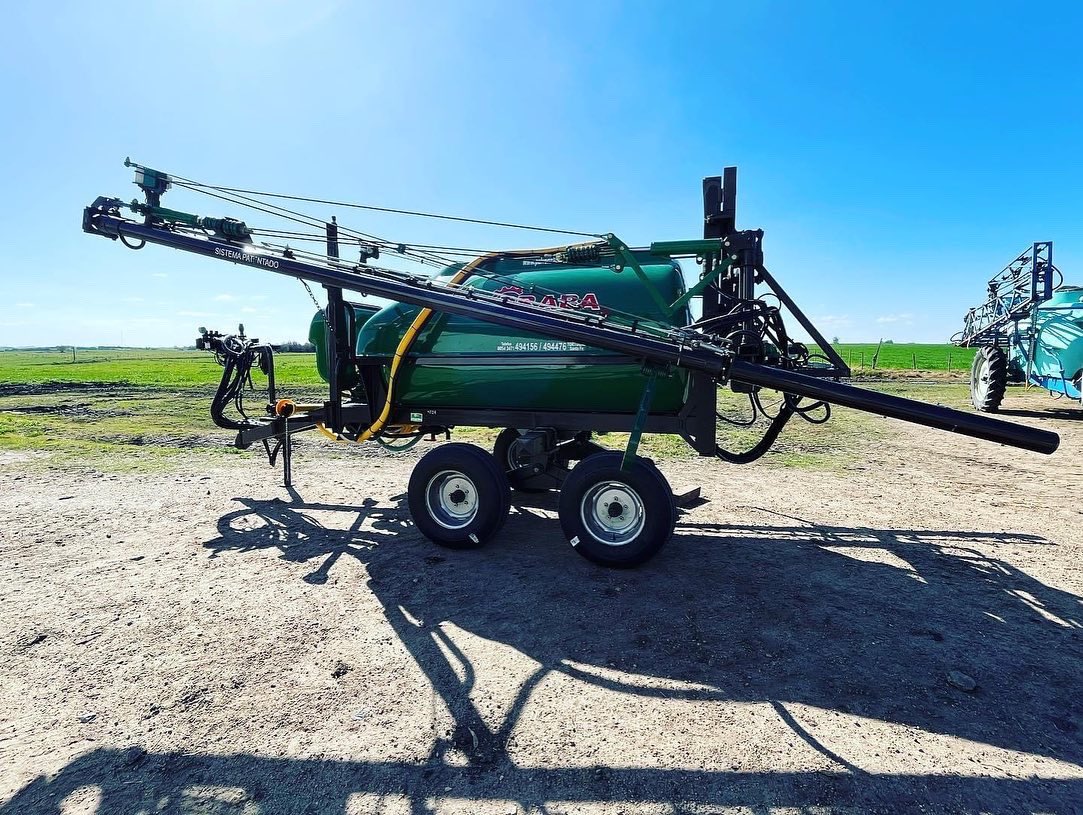 surenamaquinas's tweet photo. Entrega Pulverizadora PRABA de 3000 lts en tandem full con 22 mts de barral!! Gracias Roald Dreyer de Cufre - Colonia por la confianza!!💪💪💪🙌🏻🙌🏻🙌🏻🔥🔥🔥 #Sureña #sureña_maquinaria_agricola #praba #pulverizadora_praba https://t.co/5uXtmTkAIj